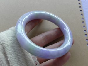 ラベンダー翡翠バングル