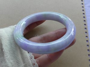 ラベンダー翡翠バングル