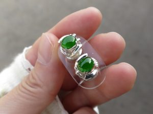 ろうかん翡翠ペアルース