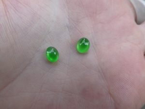蛍光翡翠ペアルース