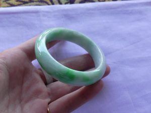 本翡翠バングル