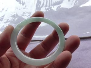 氷翡翠プリンセスバングル