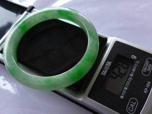 高級本翡翠バングル
