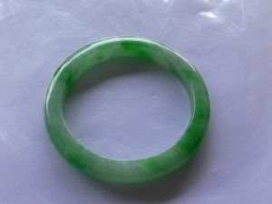 高級本翡翠バングル