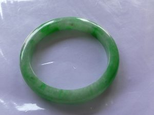 高級本翡翠バングル