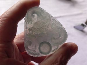 高級氷翡翠カービング