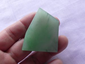 本翡翠彫刻用プレート