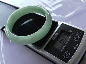 本翡翠バングル