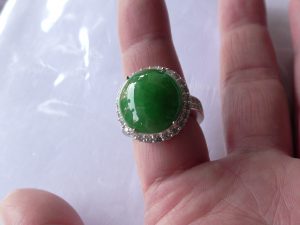 ろうかん翡翠ルース