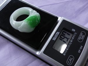本翡翠彫刻リング