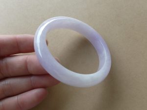 ラベンダー翡翠バングル