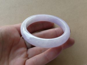 ラベンダー翡翠バングル