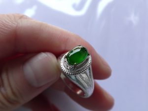 ろうかん翡翠ルース