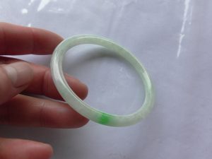 本翡翠プリンセスバングル