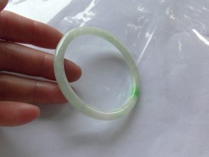 本翡翠プリンセスバングル
