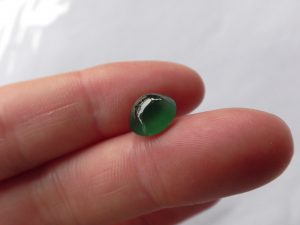 ろうかん翡翠ルース