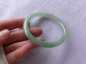 氷翡翠プリンセスバングル