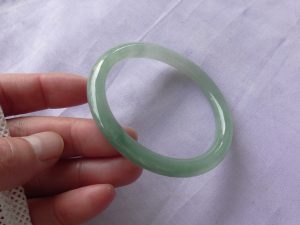 氷翡翠プリンセスバングル