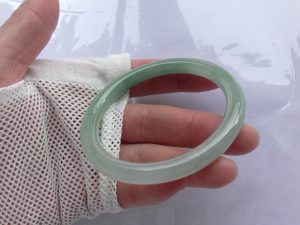 氷翡翠プリンセスバングル