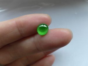 蛍光翡翠ルース