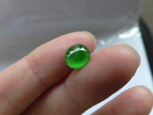 蛍光翡翠ルース