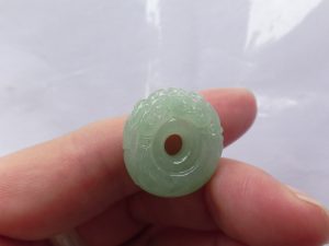 氷翡翠カービング