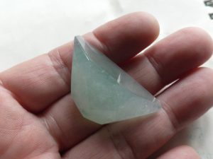 氷翡翠原石