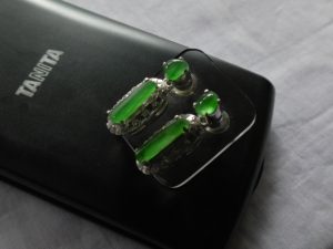 蛍光翡翠セットルース