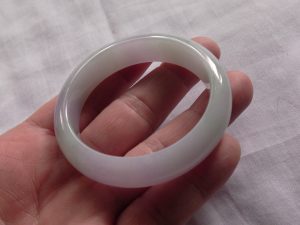 ラベンダー翡翠バングル