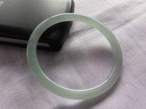 氷翡翠プリンセスバングル