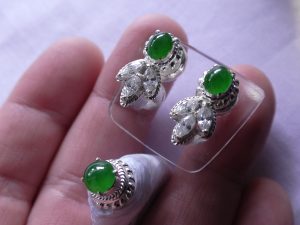 ろうかん翡翠セットルース