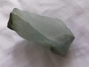 氷翡翠原石