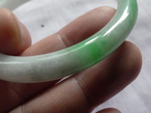 プリンセス翡翠バングル