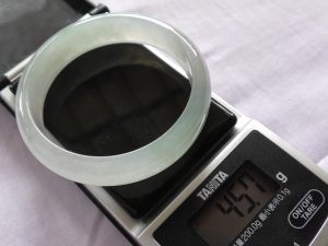 氷翡翠バングル