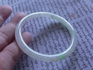 翡翠プリンセスバングル
