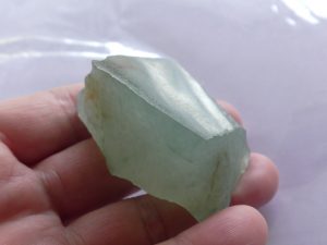 氷翡翠原石