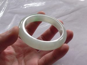 高級氷翡翠バングル