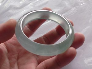 高級氷翡翠バングル