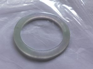 氷翡翠バングル