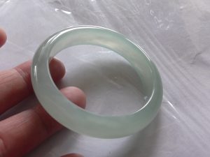 高級氷翡翠バングル