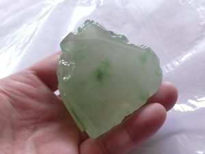 氷翡翠原石
