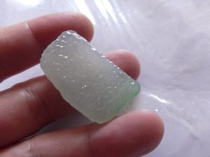 氷翡翠ペンダント用原石