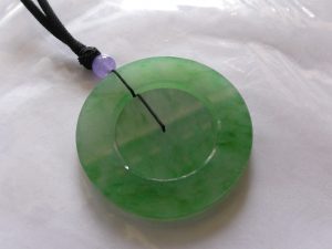 ろうかん翡翠ペンダント