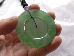 ろうかん翡翠ペンダント