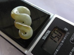 本翡翠カービング