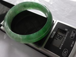 高級翡翠バングル