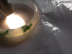 氷翡翠バングル