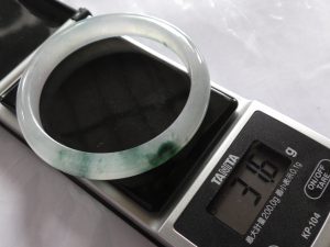 氷翡翠バングル