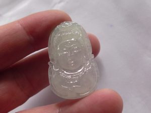 氷翡翠カービング