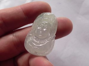 氷翡翠カービング